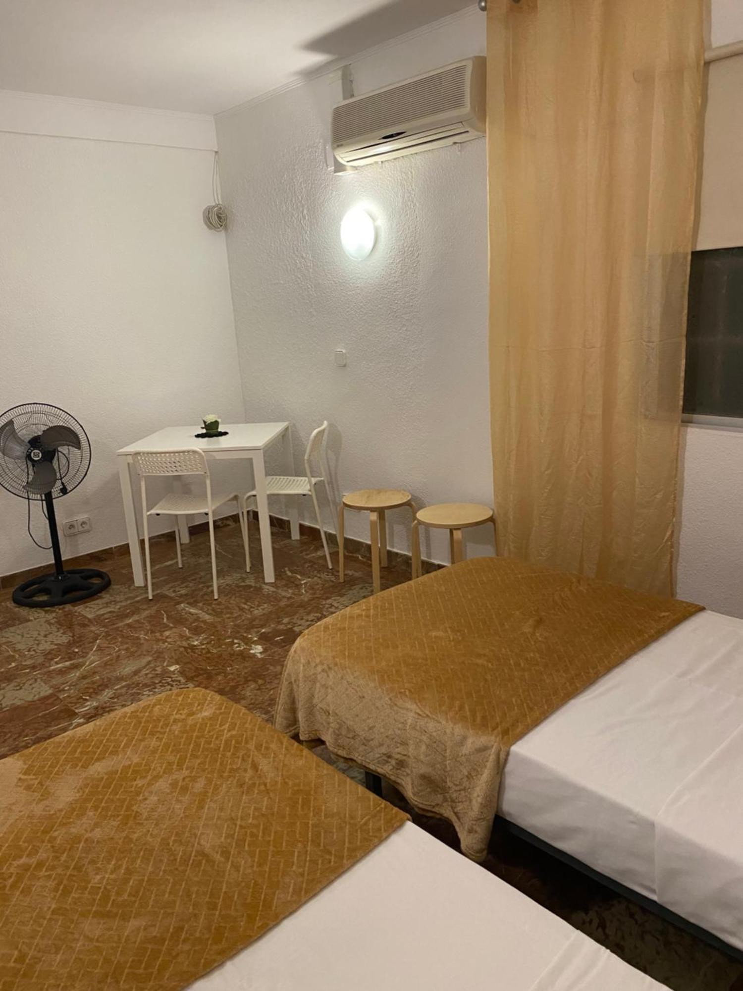 Pension El Dorado Alicante Dış mekan fotoğraf